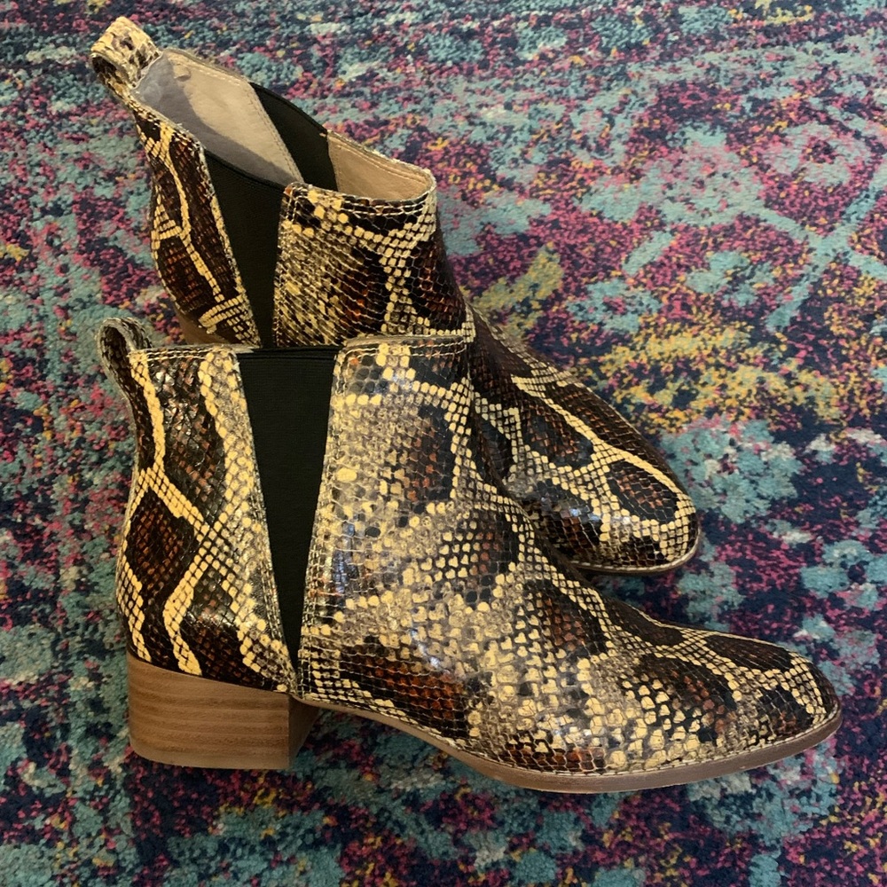 Madewell Snakeskin booties - size 9.5